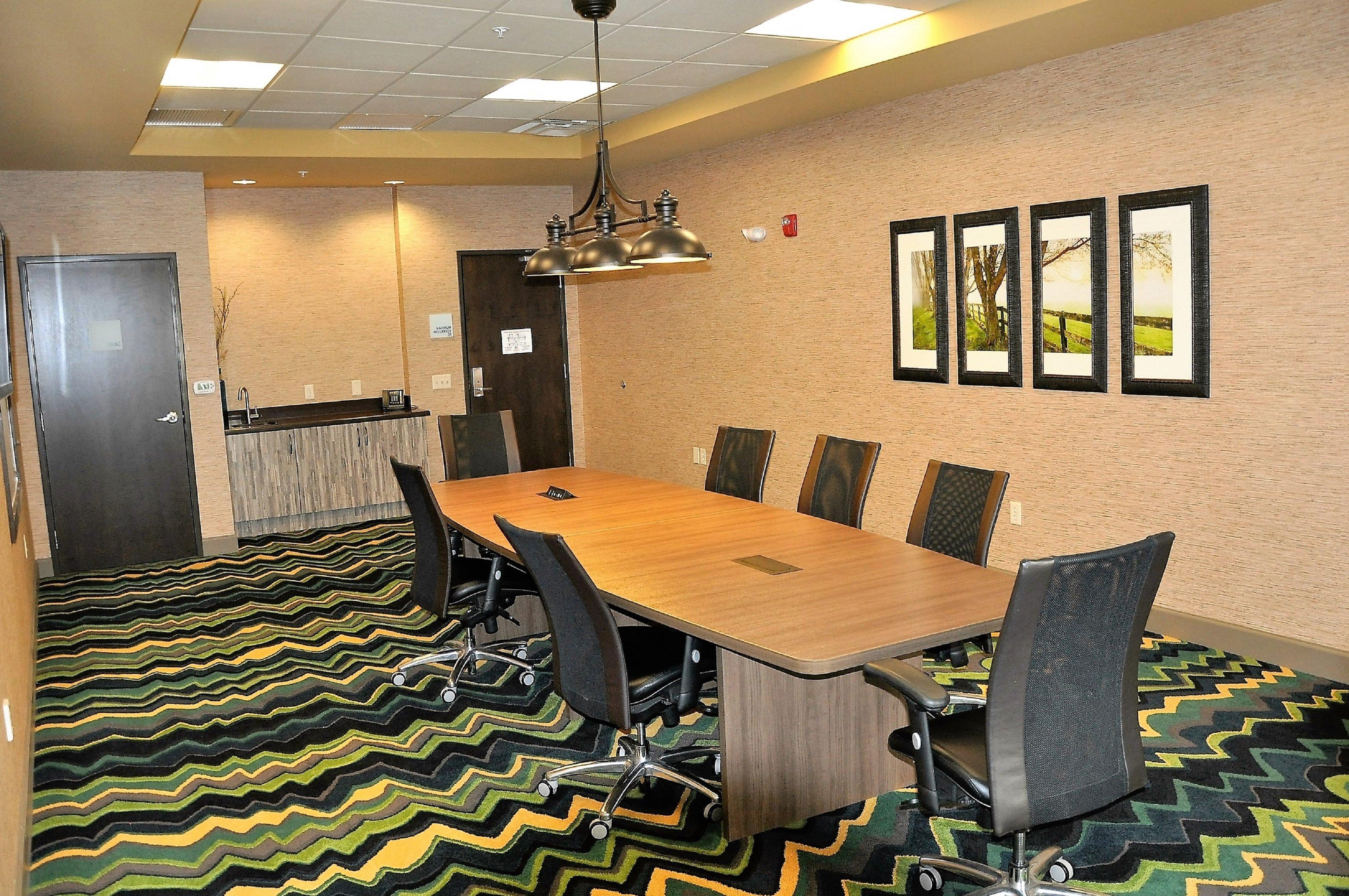 Holiday Inn Express & Suites Perry-National Fairground Area By Ihg Exterior foto