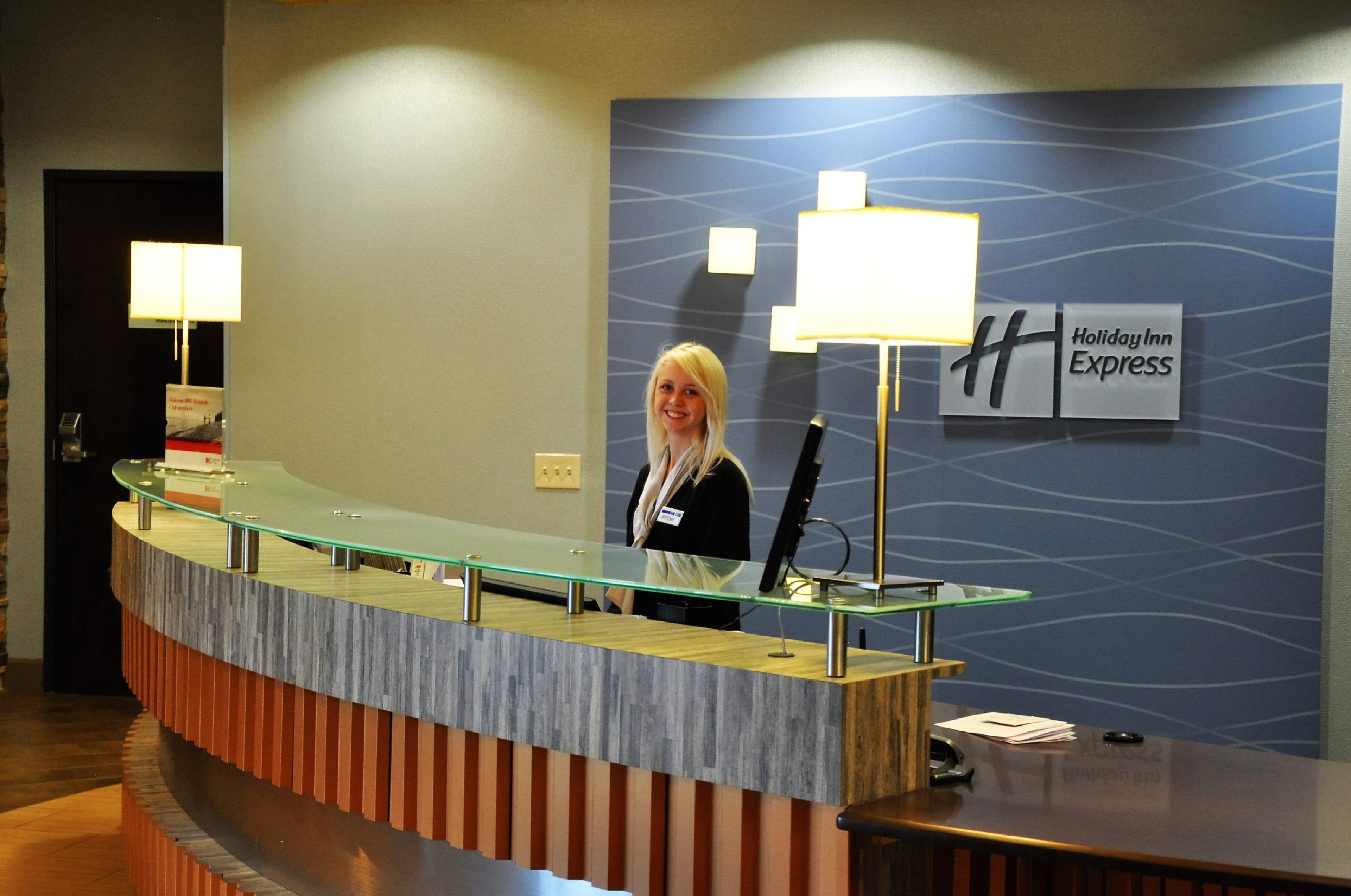 Holiday Inn Express & Suites Perry-National Fairground Area By Ihg Exterior foto