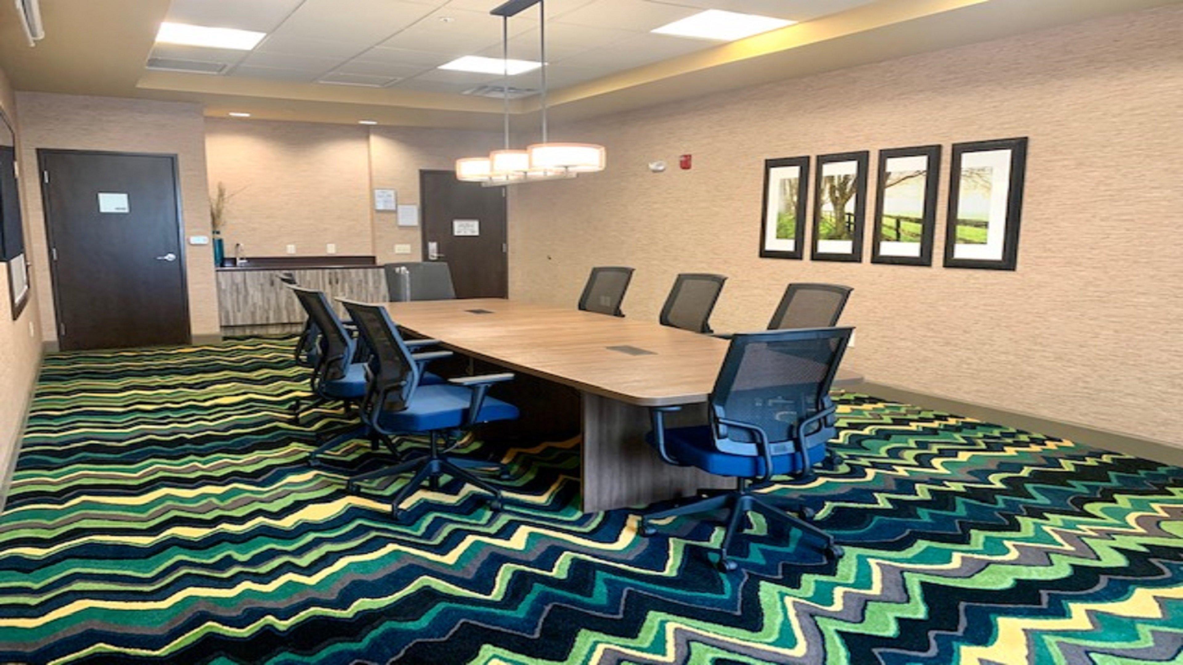 Holiday Inn Express & Suites Perry-National Fairground Area By Ihg Exterior foto