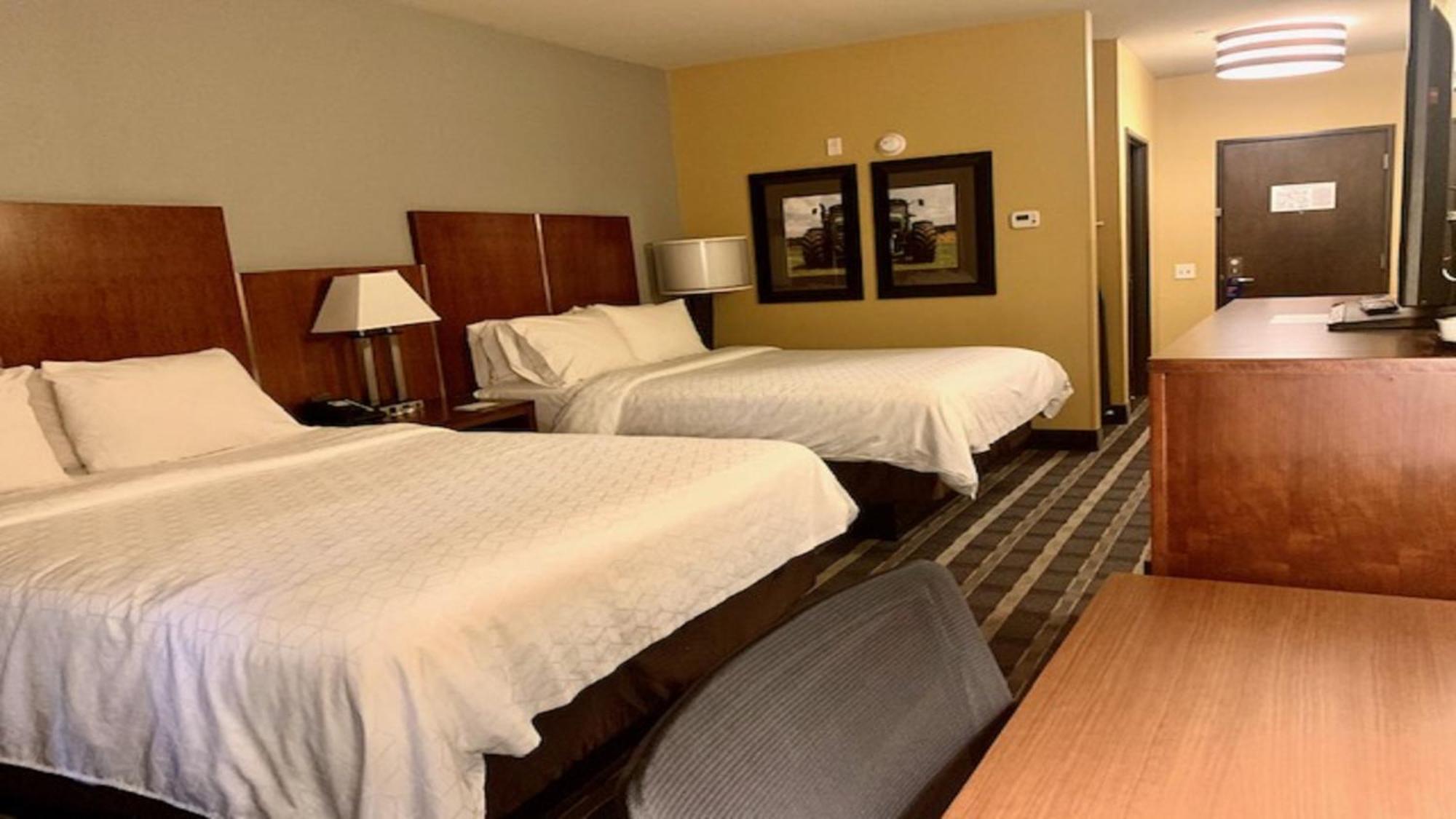 Holiday Inn Express & Suites Perry-National Fairground Area By Ihg Exterior foto