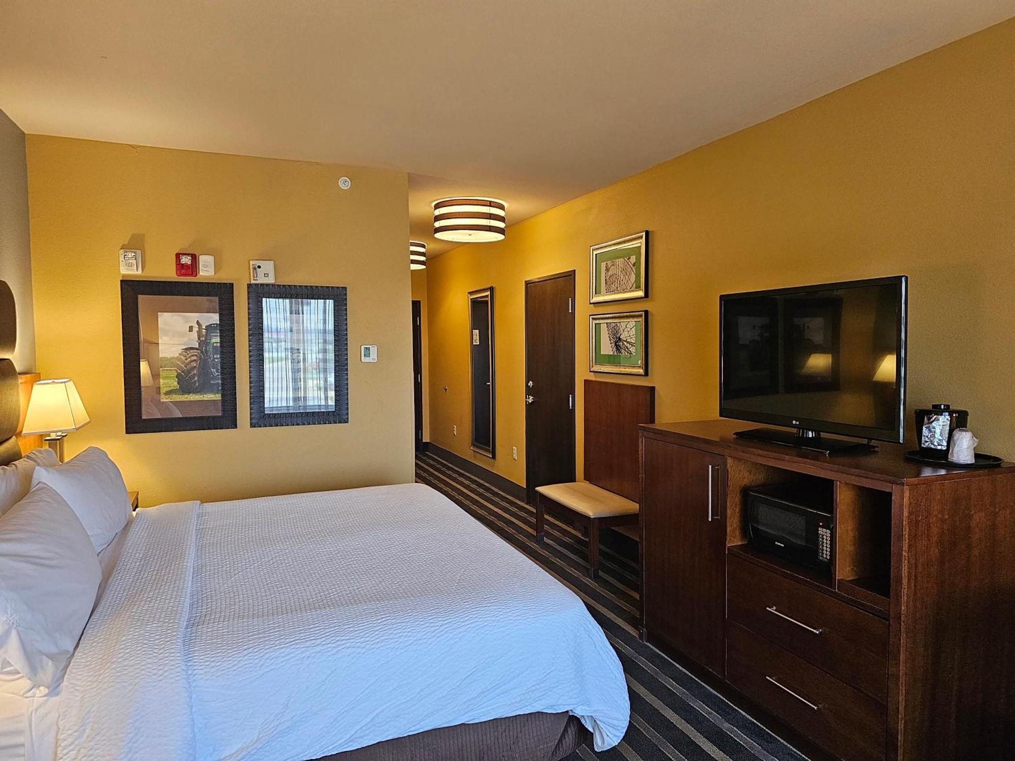 Holiday Inn Express & Suites Perry-National Fairground Area By Ihg Exterior foto