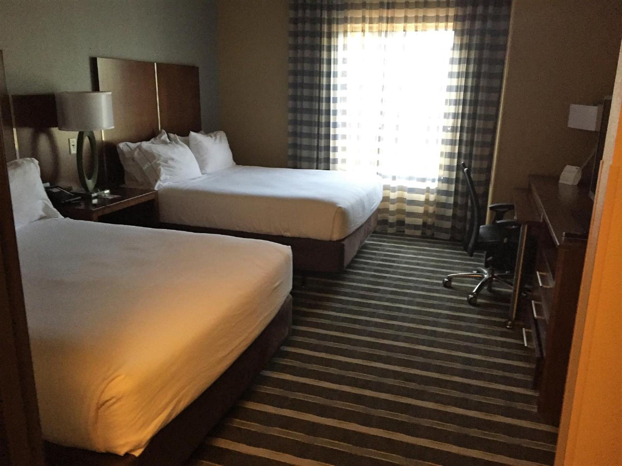 Holiday Inn Express & Suites Perry-National Fairground Area By Ihg Exterior foto