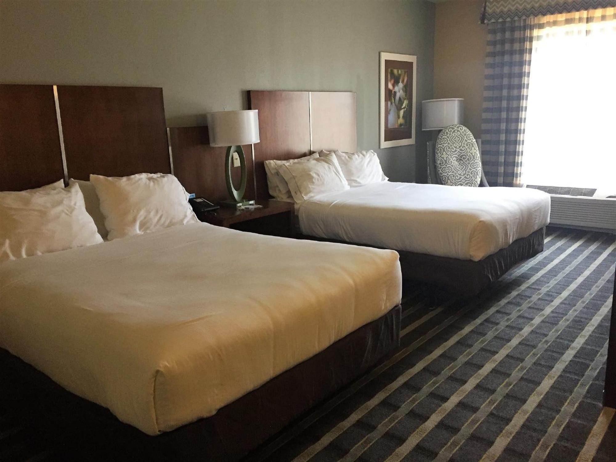 Holiday Inn Express & Suites Perry-National Fairground Area By Ihg Exterior foto
